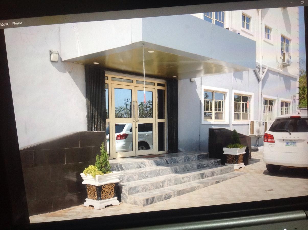Peace Media Hotels Abuja Exteriör bild