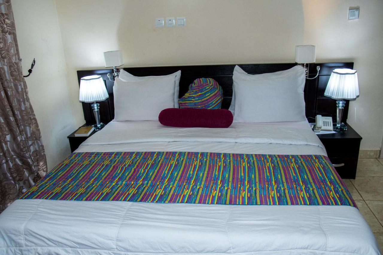 Peace Media Hotels Abuja Exteriör bild